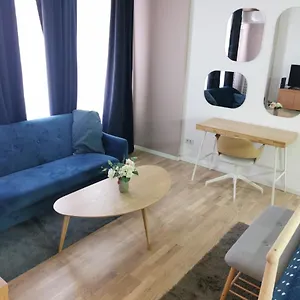 Leedo Cozy Apartment Bucharest