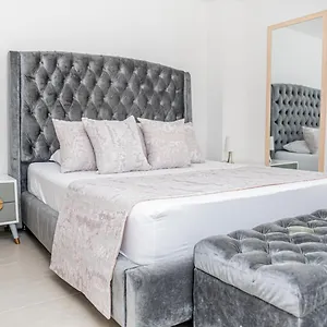 https://torre-ginebra.colombiamedellinhotels.com